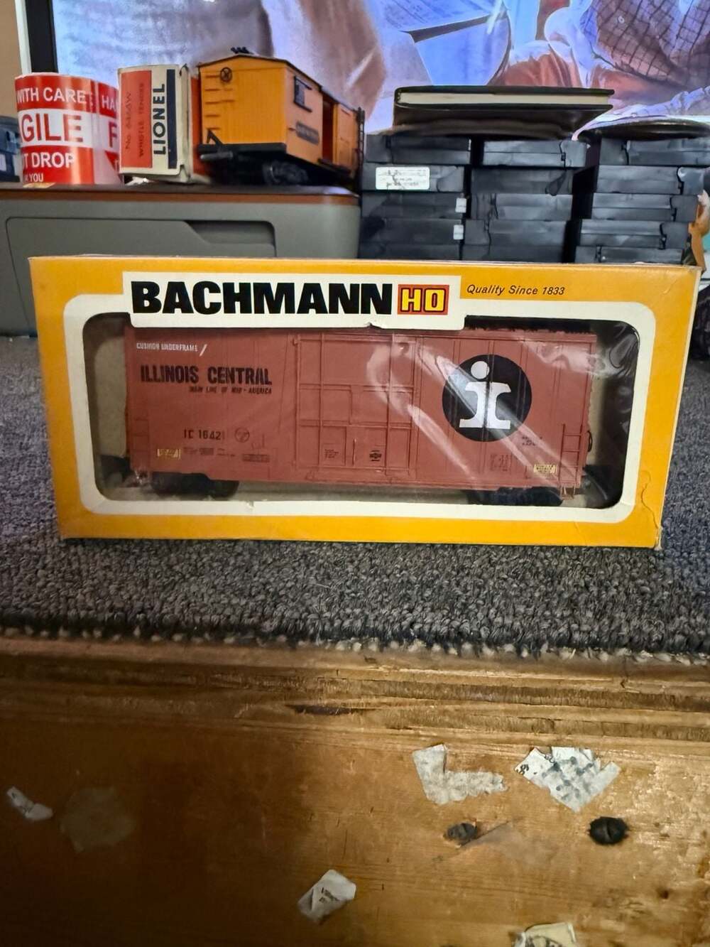 Bachmann HO Scale 1205 41' Hi-Cube Box Car Smooth Sides Illinois Central
